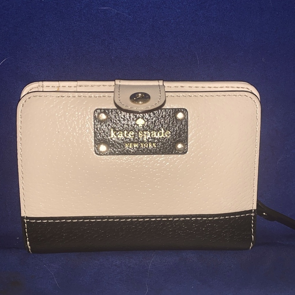 Kate Spade wallet new without tags